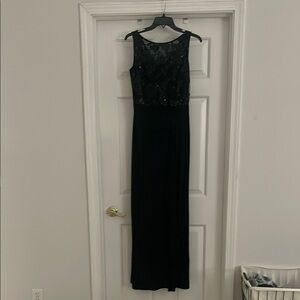 Ralph Lauren Elegant Black Sleeveless Gown